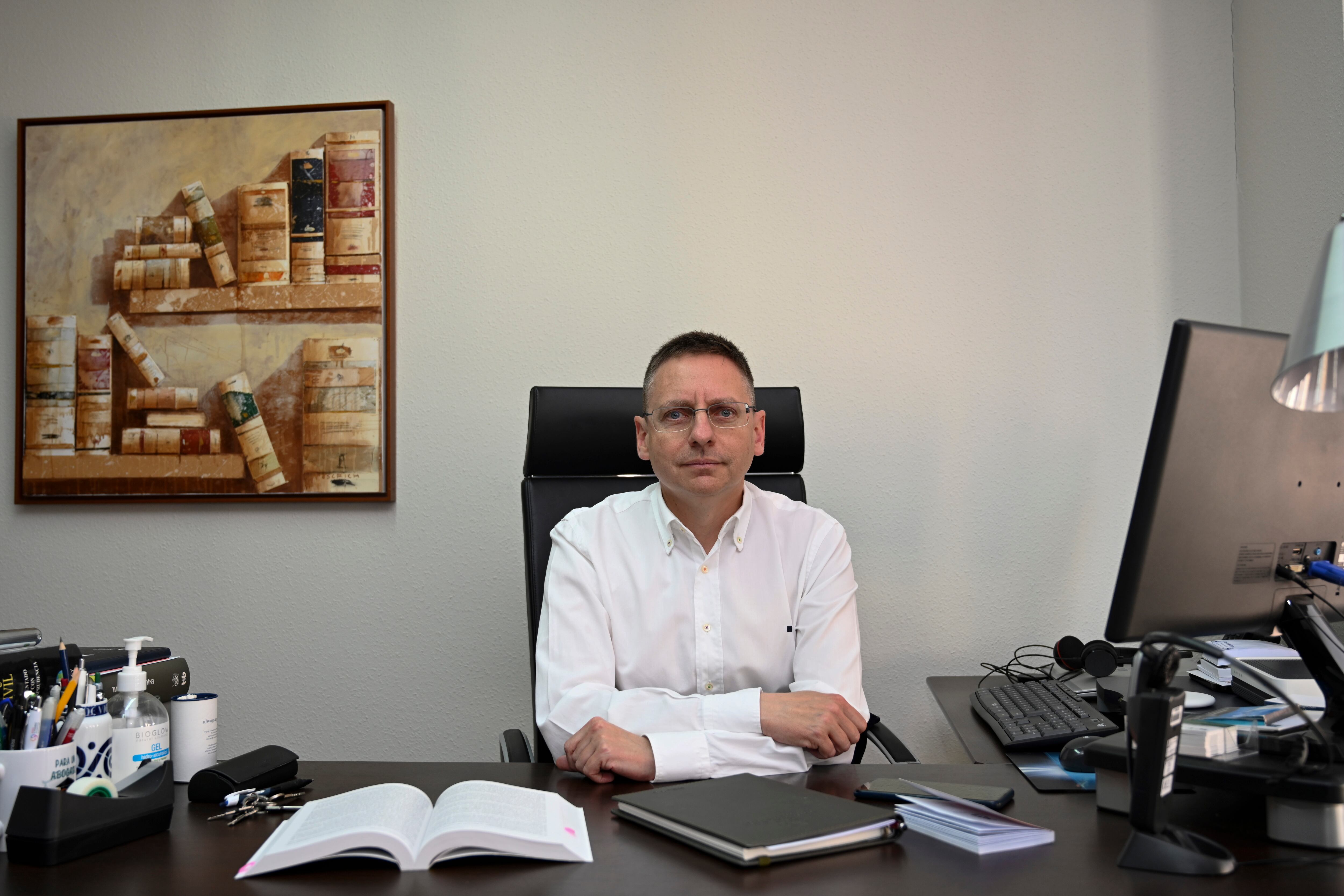 El decano del Colegio de Abogados de Palencia, Miguel Hermosa Espeso. EFE/Almudena Álvarez