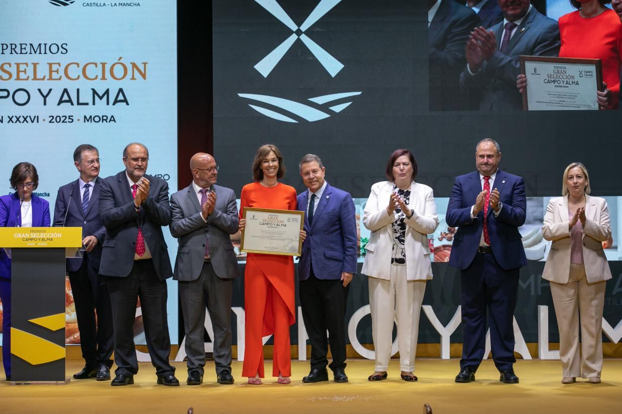 Emiliano García-Page ha presidido los Premios &#039;Gran Selección Campo y Alma 2025&#039;, en Mora (Toledo)